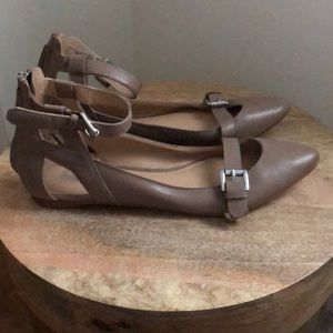 Fashion flat shoes . Worn